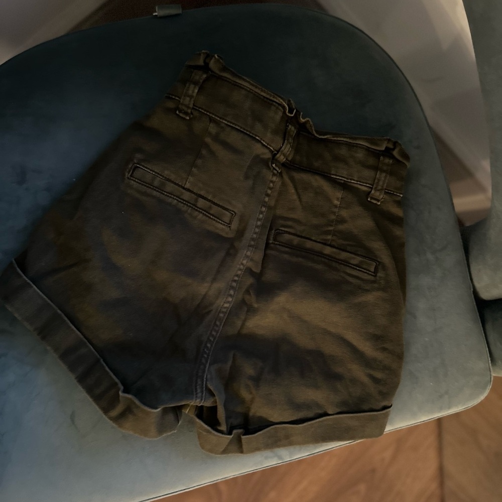 Soft Highrise Shorts - Picture 4 of 4